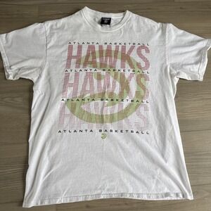 UNK NBA Atlanta Hawks T-Shirt White Size L 100% Cotton Basketball‎ Vintage